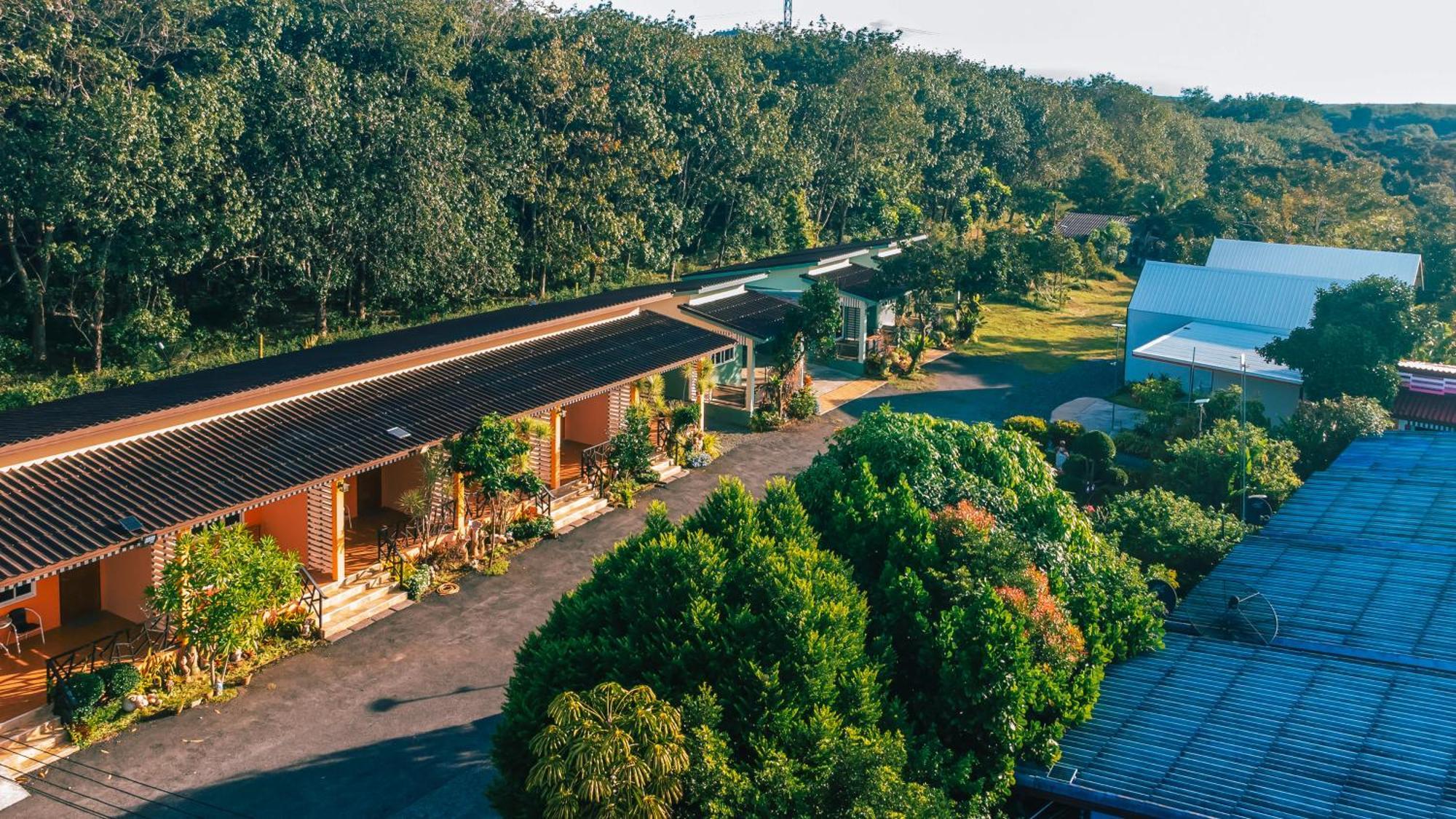 Baan Suan Mee Tang Chanthaburi Exterior foto