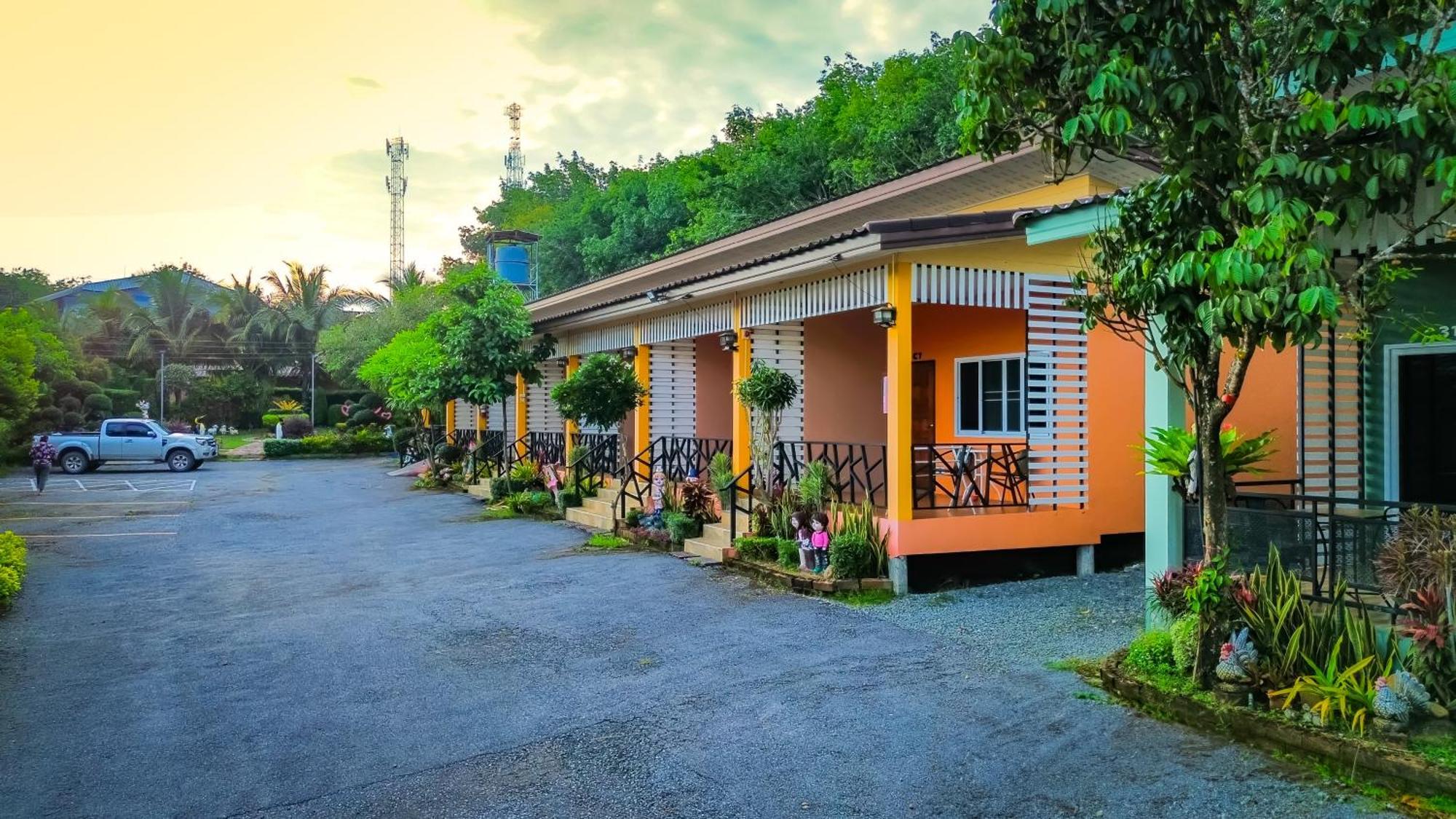 Baan Suan Mee Tang Chanthaburi Exterior foto