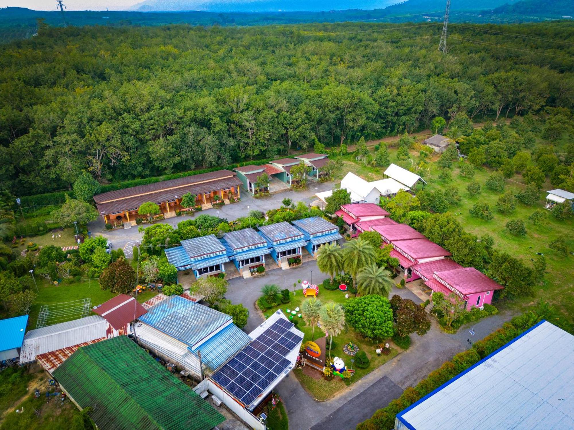 Baan Suan Mee Tang Chanthaburi Exterior foto