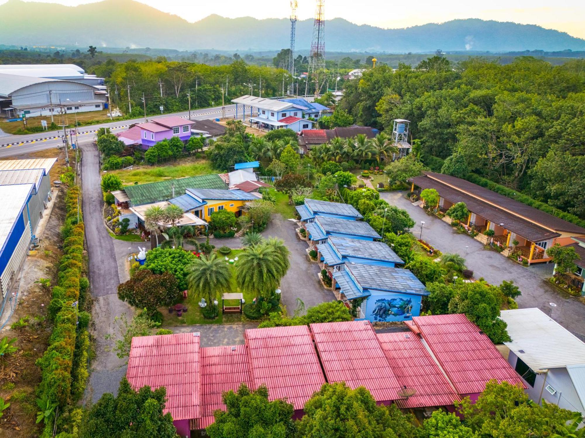 Baan Suan Mee Tang Chanthaburi Exterior foto